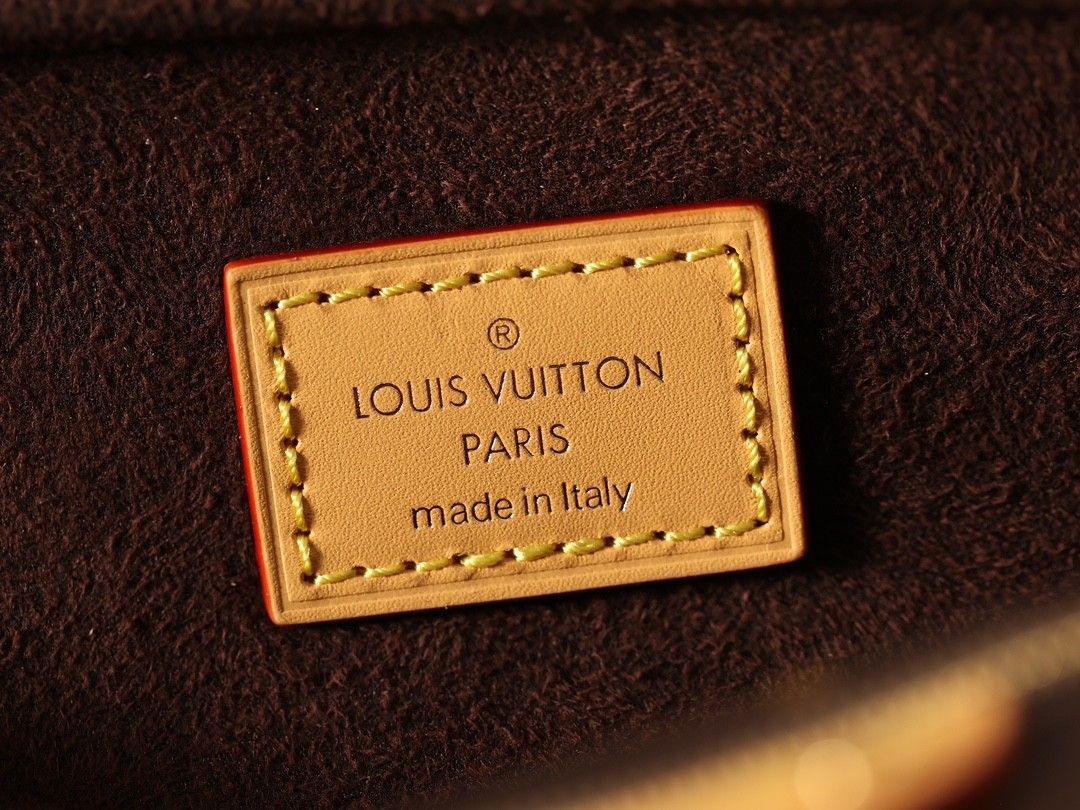 Shebag Super replica Louis Vuitton M82335 MINI BUMBAG bag review (2025 July updated)-Best Quality Fake designer Bag Review, Replica designer bag ru Shebag Super replica Louis Vuitton M82335 MINI BUMBAG bag review (2025 July updated)-Best Quality Fake designer Bag Review, Replica designer bag ru