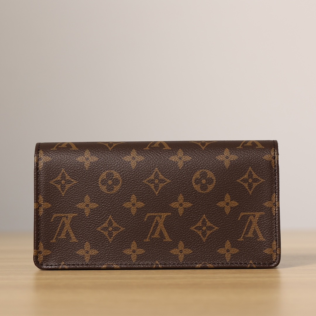 Shebag supre replica Louis Vuitton M82509 WALLET ON CHAIN LILY bag review (2025 July updated)-Best Quality Fake designer Bag Review, Replica designer bag ru