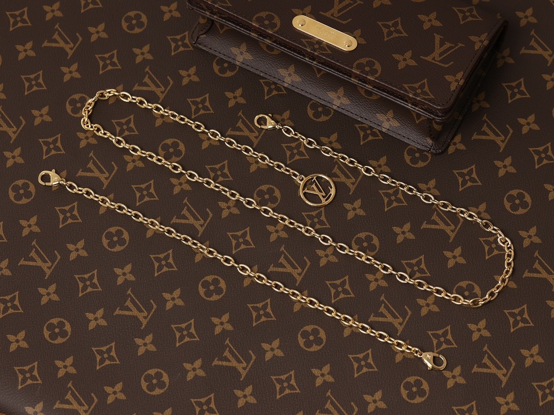 Shebag supre replica Louis Vuitton M82509 WALLET ON CHAIN LILY bag review (2025 July updated)-Best Quality Fake designer Bag Review, Replica designer bag ru