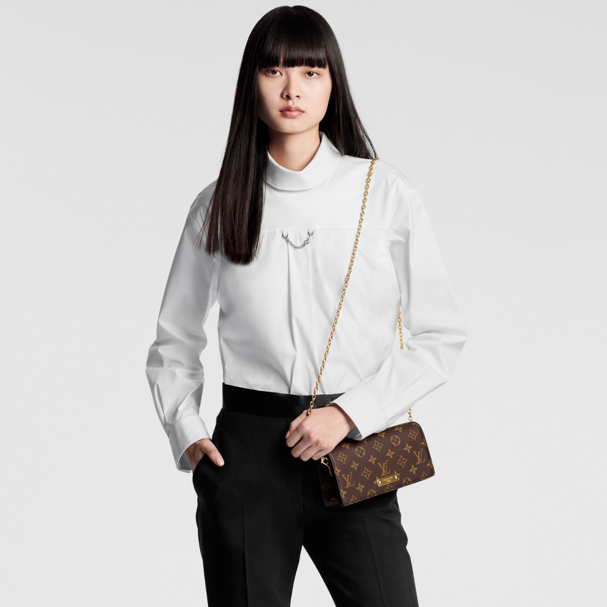 Shebag supre replica Louis Vuitton M82509 WALLET ON CHAIN LILY bag review (2025 July updated)-Best Quality Fake designer Bag Review, Replica designer bag ru