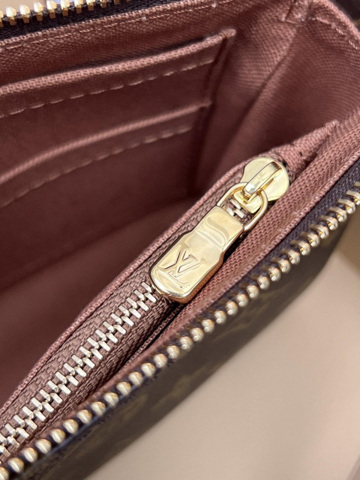 Shebag Super Replica Louis Vuitton M82766 POCHETTE ACCESSOIRES bag review (2025 July updated)-Best Quality Fake designer Bag Review, Replica designer bag ru