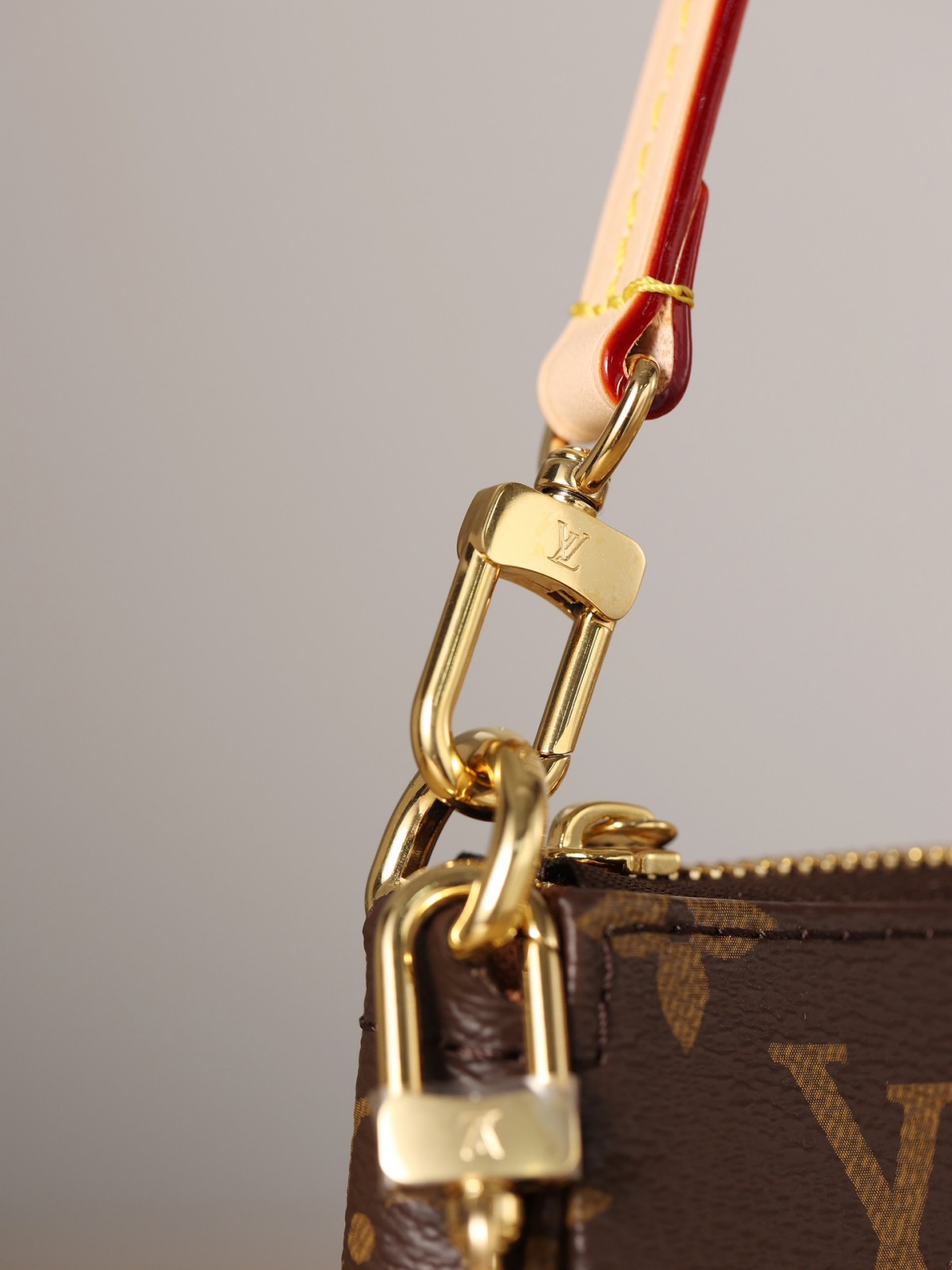 Shebag Super Replica Louis Vuitton M82766 POCHETTE ACCESSOIRES bag review (2025 July updated)-Best Quality Fake designer Bag Review, Replica designer bag ru