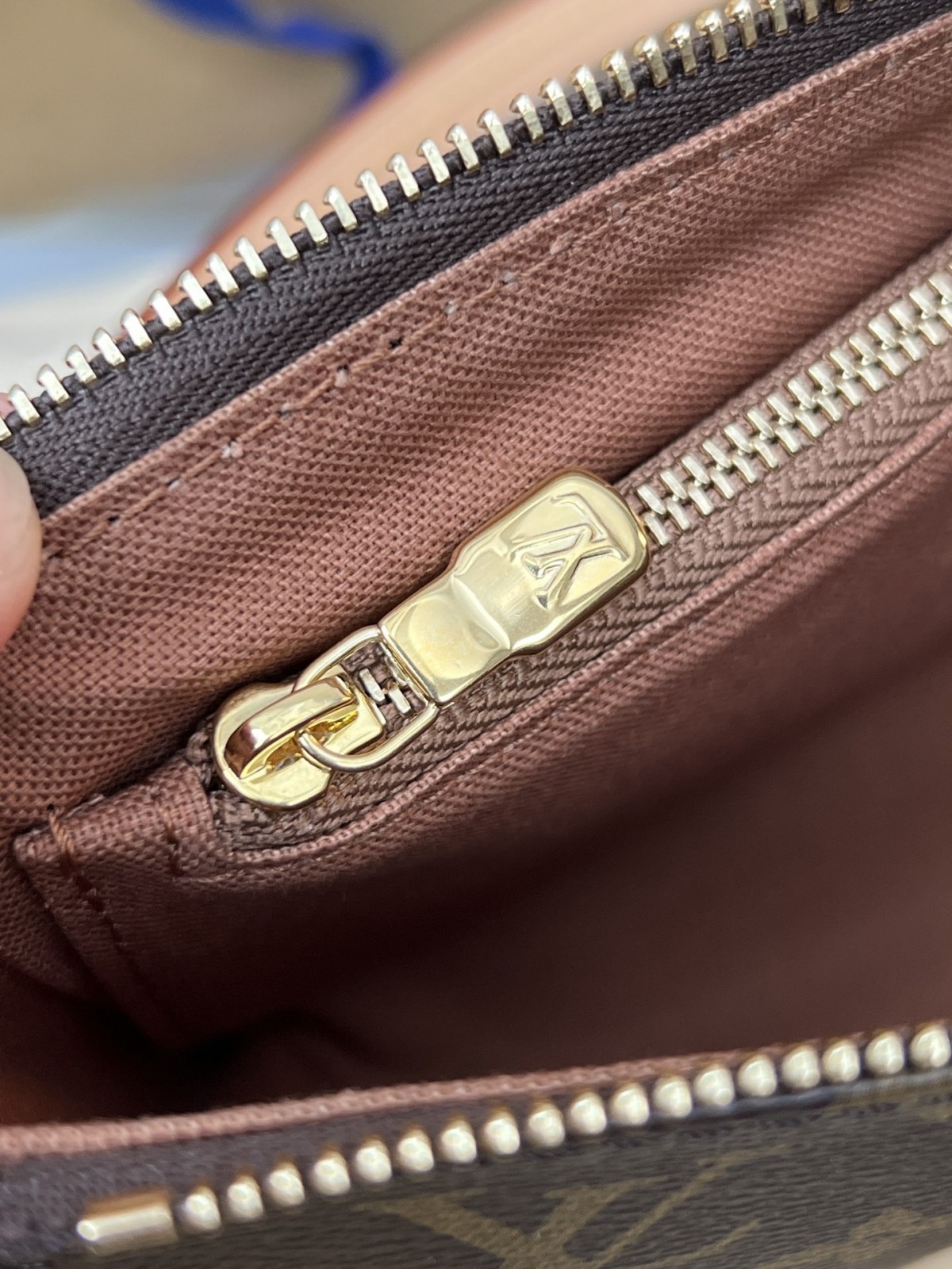 Shebag Super Replica Louis Vuitton M82766 POCHETTE ACCESSOIRES bag review (2025 July updated)-Best Quality Fake designer Bag Review, Replica designer bag ru