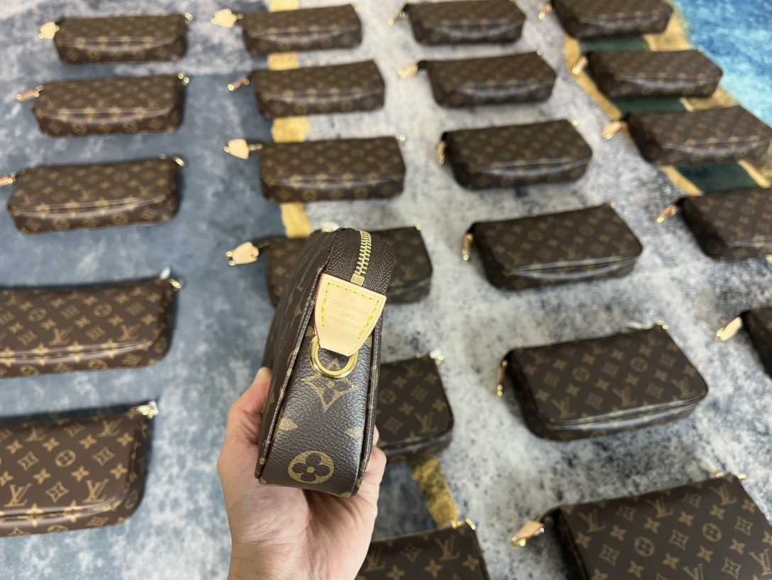 Shebag Super Replica Louis Vuitton M82766 POCHETTE ACCESSOIRES bag review (2025 July updated)-Best Quality Fake designer Bag Review, Replica designer bag ru