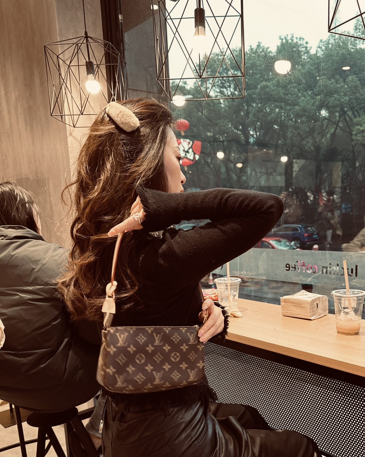 Shebag Super Replica Louis Vuitton M82766 POCHETTE ACCESSOIRES bag review (2025 July updated)-Best Quality Fake designer Bag Review, Replica designer bag ru