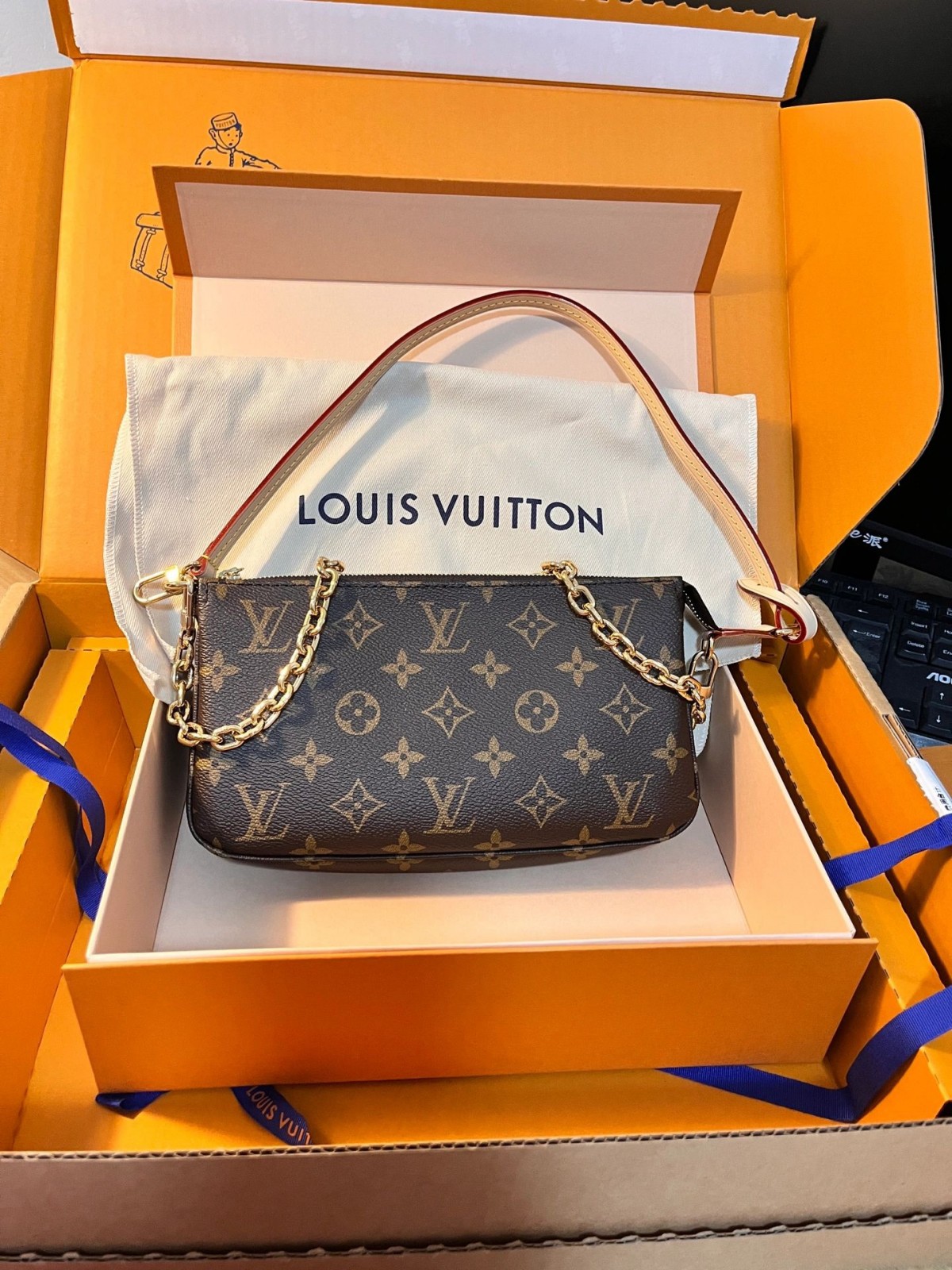 Shebag Super Replica Louis Vuitton M82766 POCHETTE ACCESSOIRES bag review (2025 July updated)-Best Quality Fake designer Bag Review, Replica designer bag ru