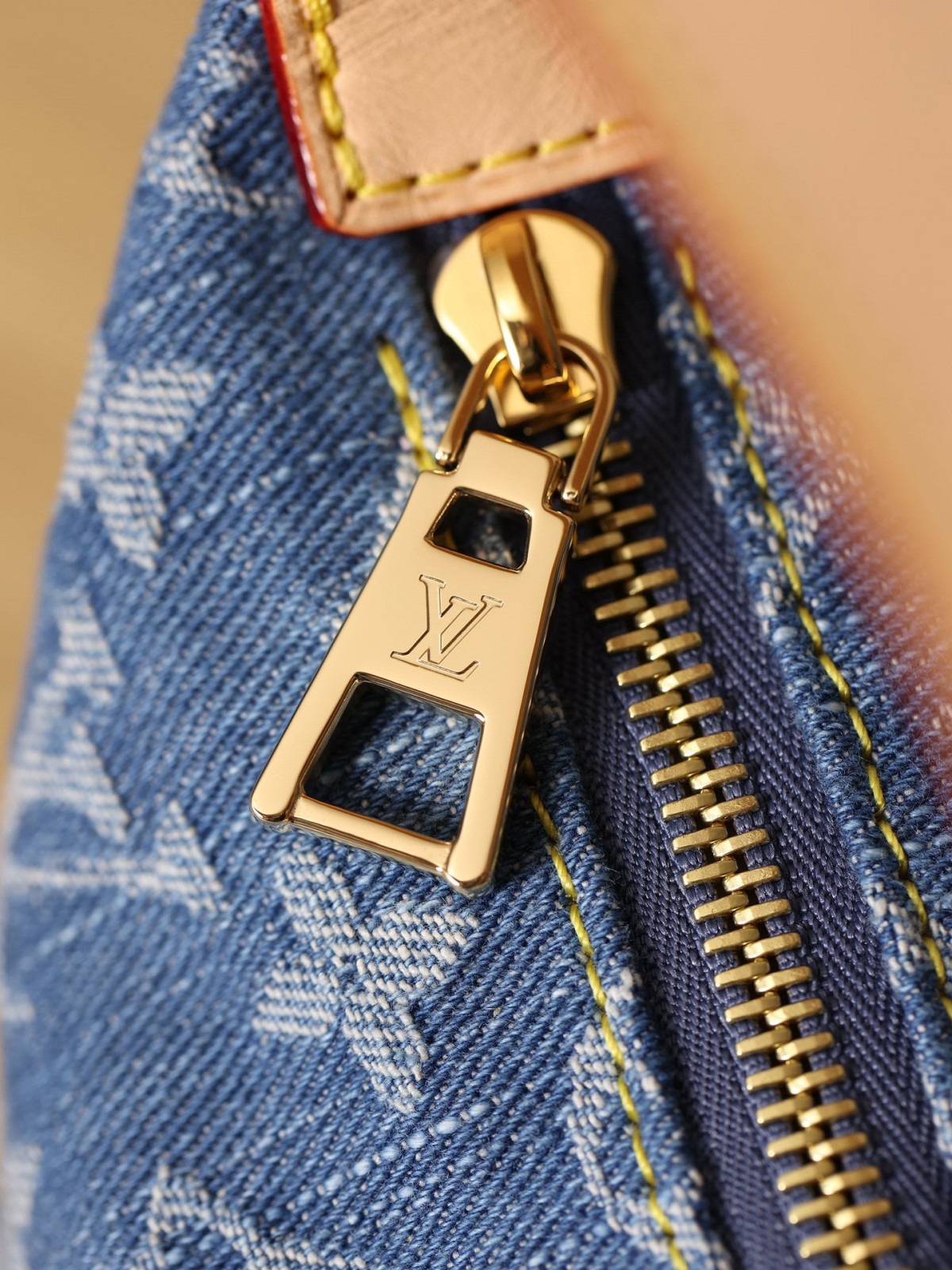 Shebag Super replica Louis Vuitton M82949 HILLS POCHETTE bag review (2025 July Updated)-Best Quality Fake designer Bag Review, Replica designer bag ru Shebag Super replica Louis Vuitton M82949 HILLS POCHETTE bag review (2025 July Updated)-Best Quality Fake designer Bag Review, Replica designer bag ru