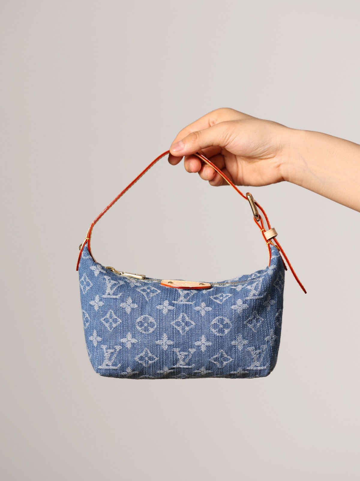 Shebag Super replica Louis Vuitton M82949 HILLS POCHETTE bag review (2025 July Updated)-Best Quality Fake designer Bag Review, Replica designer bag ru Shebag Super replica Louis Vuitton M82949 HILLS POCHETTE bag review (2025 July Updated)-Best Quality Fake designer Bag Review, Replica designer bag ru