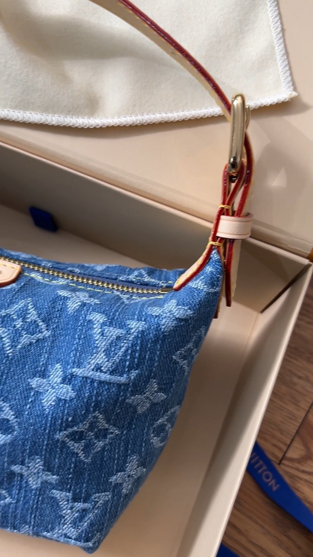 Shebag Super replica Louis Vuitton M82949 HILLS POCHETTE bag review (2025 July Updated)-Best Quality Fake designer Bag Review, Replica designer bag ru Shebag Super replica Louis Vuitton M82949 HILLS POCHETTE bag review (2025 July Updated)-Best Quality Fake designer Bag Review, Replica designer bag ru