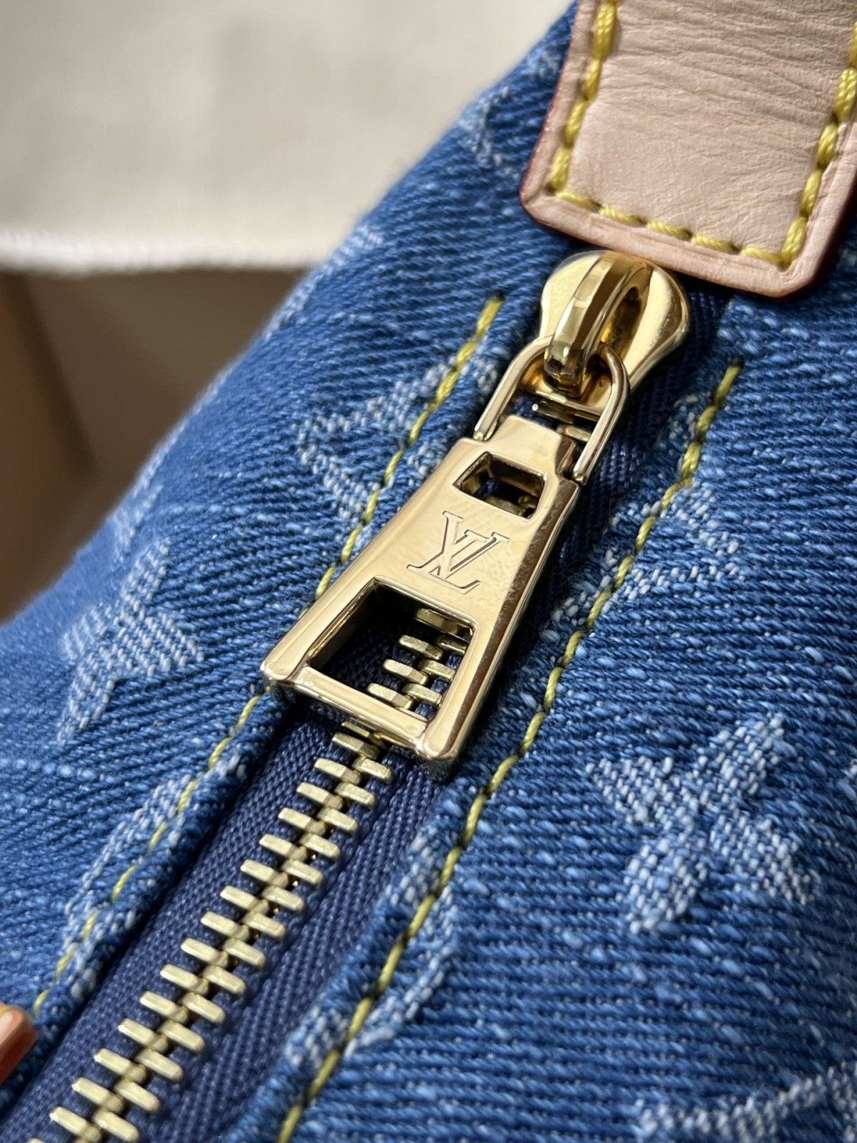 Shebag Super replica Louis Vuitton M82949 HILLS POCHETTE bag review (2025 July Updated)-Best Quality Fake designer Bag Review, Replica designer bag ru Shebag Super replica Louis Vuitton M82949 HILLS POCHETTE bag review (2025 July Updated)-Best Quality Fake designer Bag Review, Replica designer bag ru