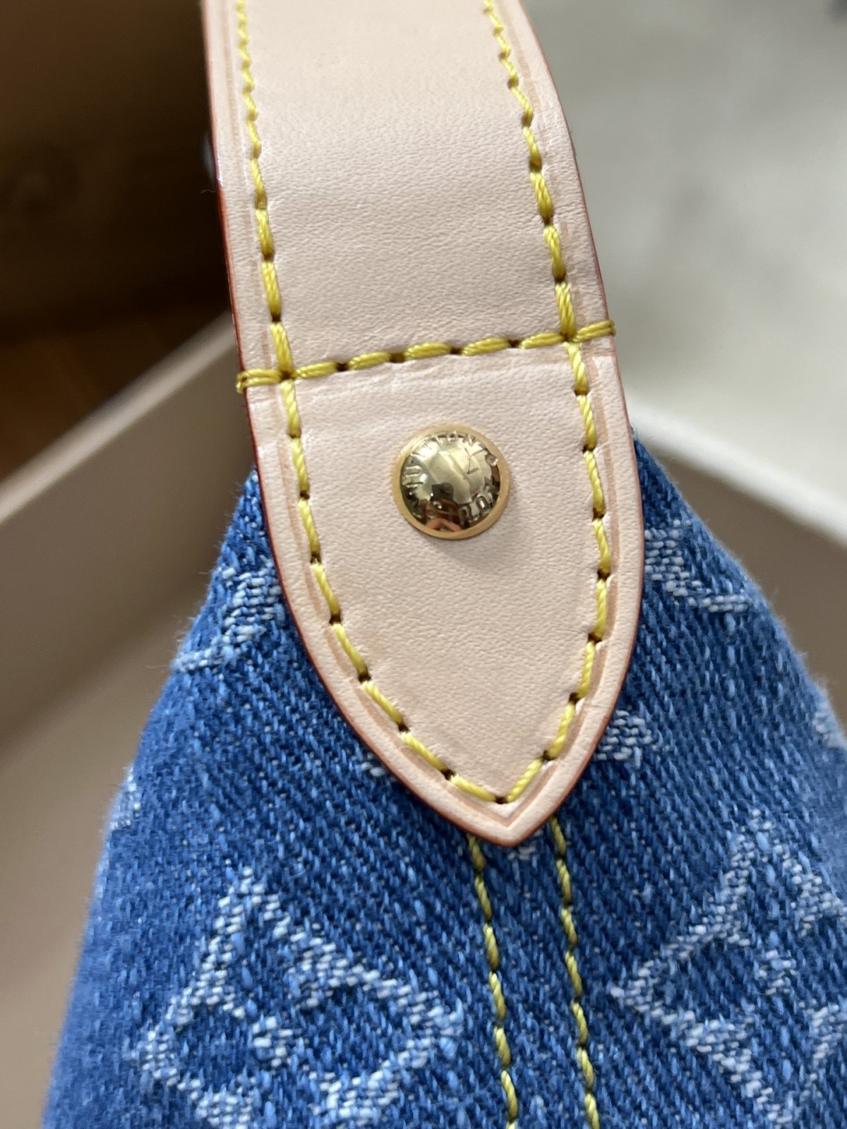 Shebag Super replica Louis Vuitton M82949 HILLS POCHETTE bag review (2025 July Updated)-Best Quality Fake designer Bag Review, Replica designer bag ru Shebag Super replica Louis Vuitton M82949 HILLS POCHETTE bag review (2025 July Updated)-Best Quality Fake designer Bag Review, Replica designer bag ru
