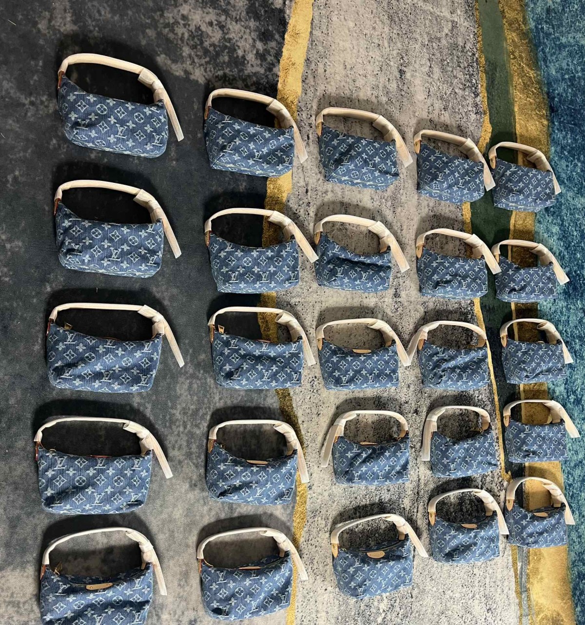 Shebag Super replica Louis Vuitton M82949 HILLS POCHETTE bag review (2025 July Updated)-Best Quality Fake designer Bag Review, Replica designer bag ru Shebag Super replica Louis Vuitton M82949 HILLS POCHETTE bag review (2025 July Updated)-Best Quality Fake designer Bag Review, Replica designer bag ru