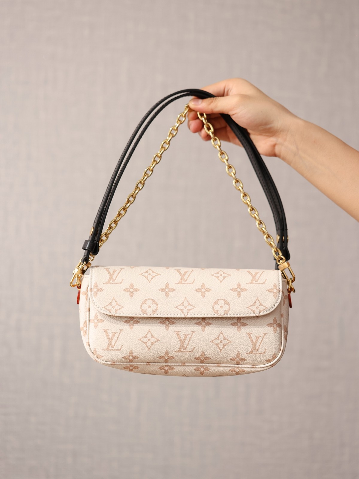 Shebag Super replica Louis Vuitton M83091 Ivy White Monogram bag(2025 July updated)-Best Quality Fake designer Bag Review, Replica designer bag ru