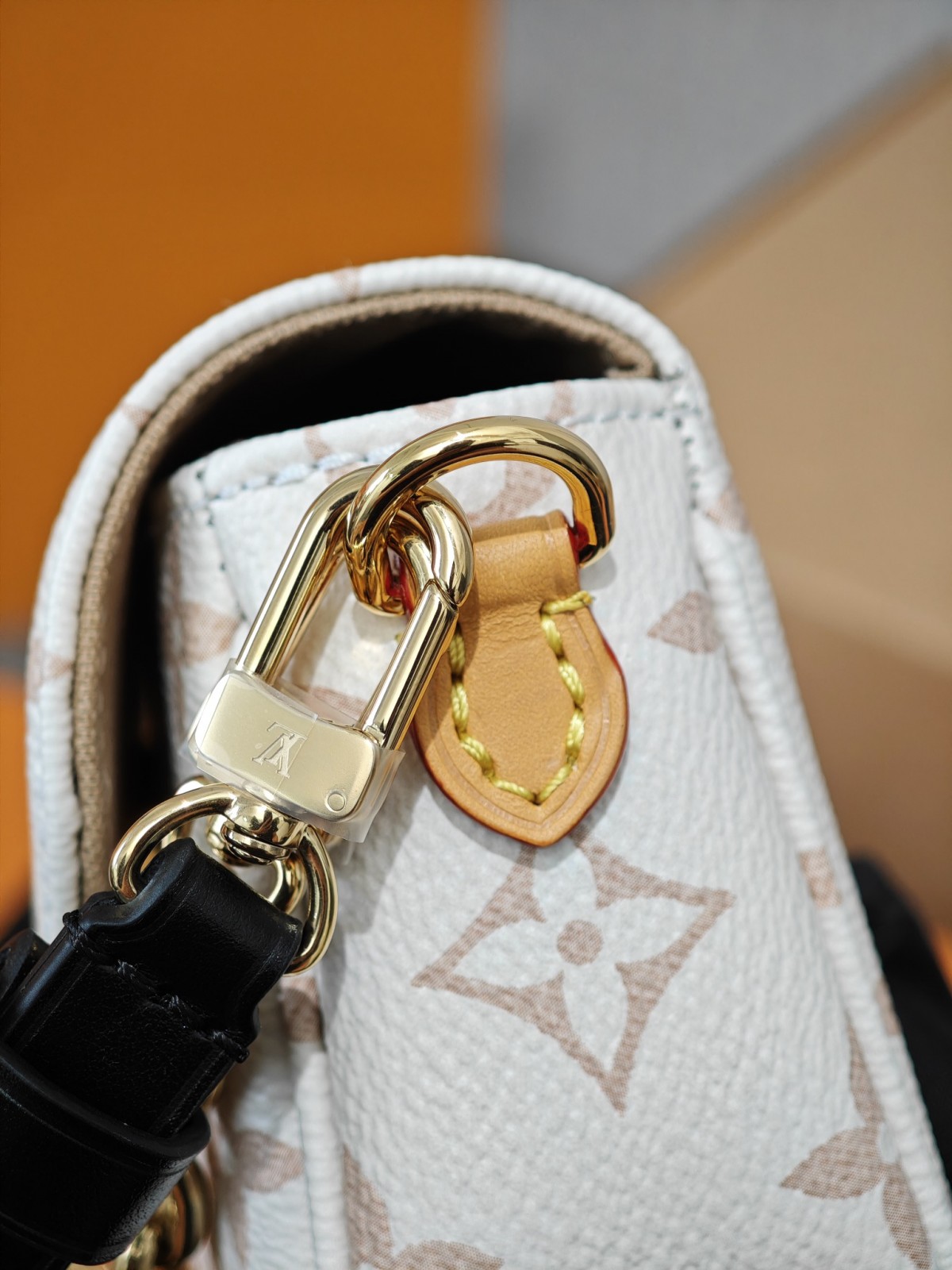Shebag Super replica Louis Vuitton M83091 Ivy White Monogram bag(2025 July updated)-Best Quality Fake designer Bag Review, Replica designer bag ru