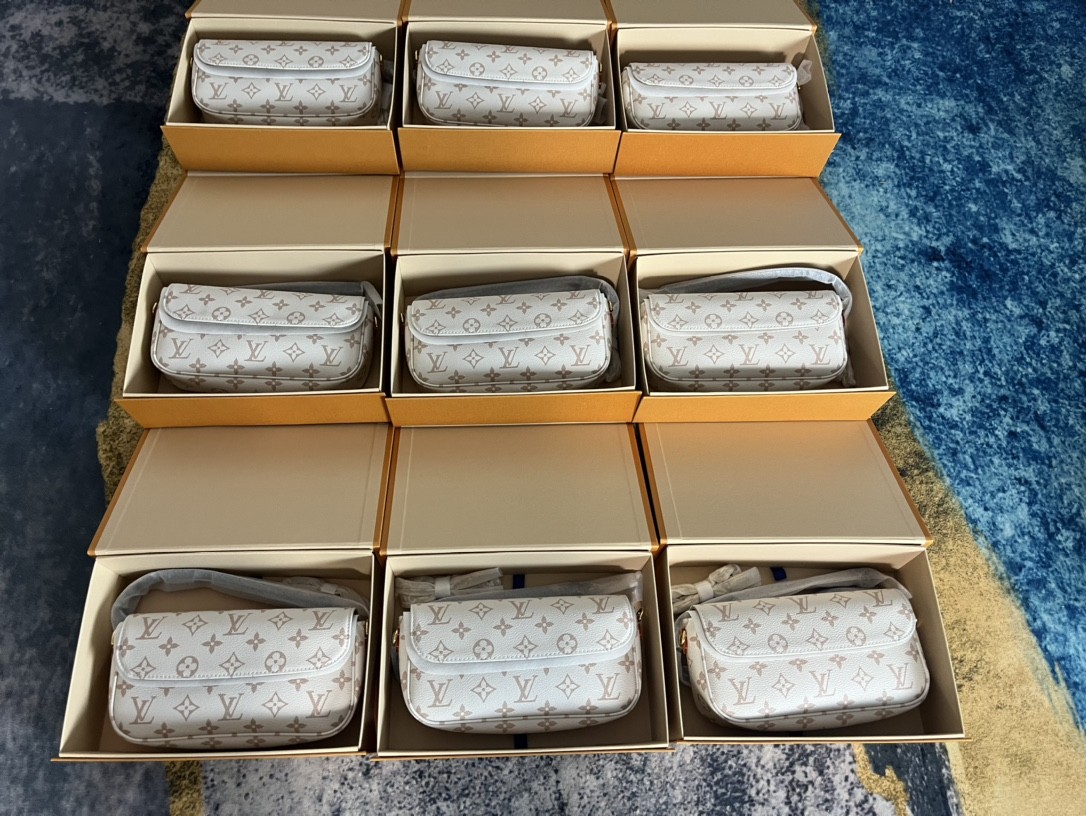 Shebag Super replica Louis Vuitton M83091 Ivy White Monogram bag(2025 July updated)-Best Quality Fake designer Bag Review, Replica designer bag ru
