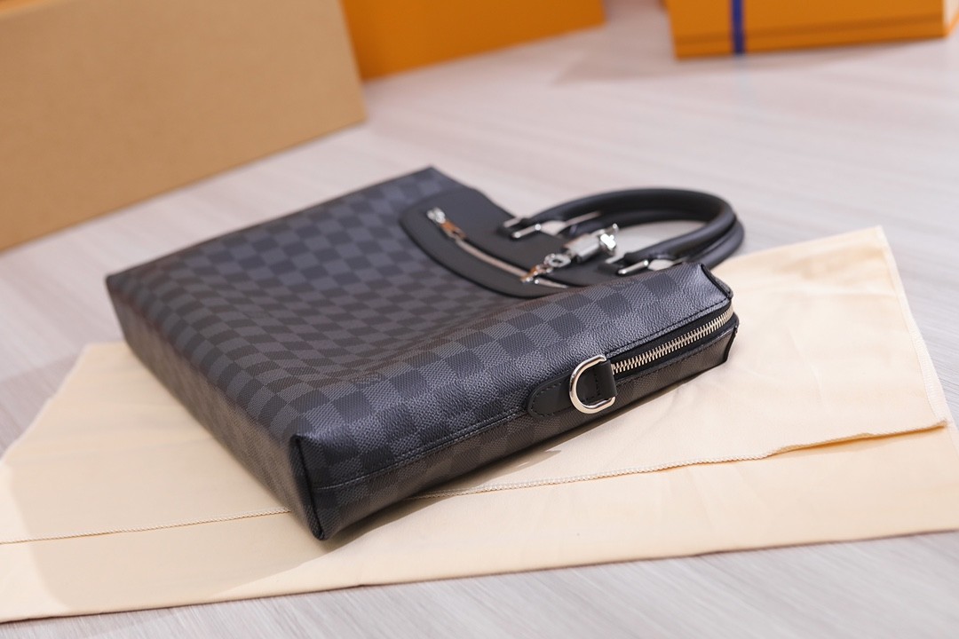 Shebag super replica Louis Vuitton N48260 PORTE-DOCUMENTS JOUR NM bag review(2025 July updated)-Best Quality Fake designer Bag Review, Replica designer bag ru Shebag super replica Louis Vuitton N48260 PORTE-DOCUMENTS JOUR NM bag review(2025 July updated)-Best Quality Fake designer Bag Review, Replica designer bag ru