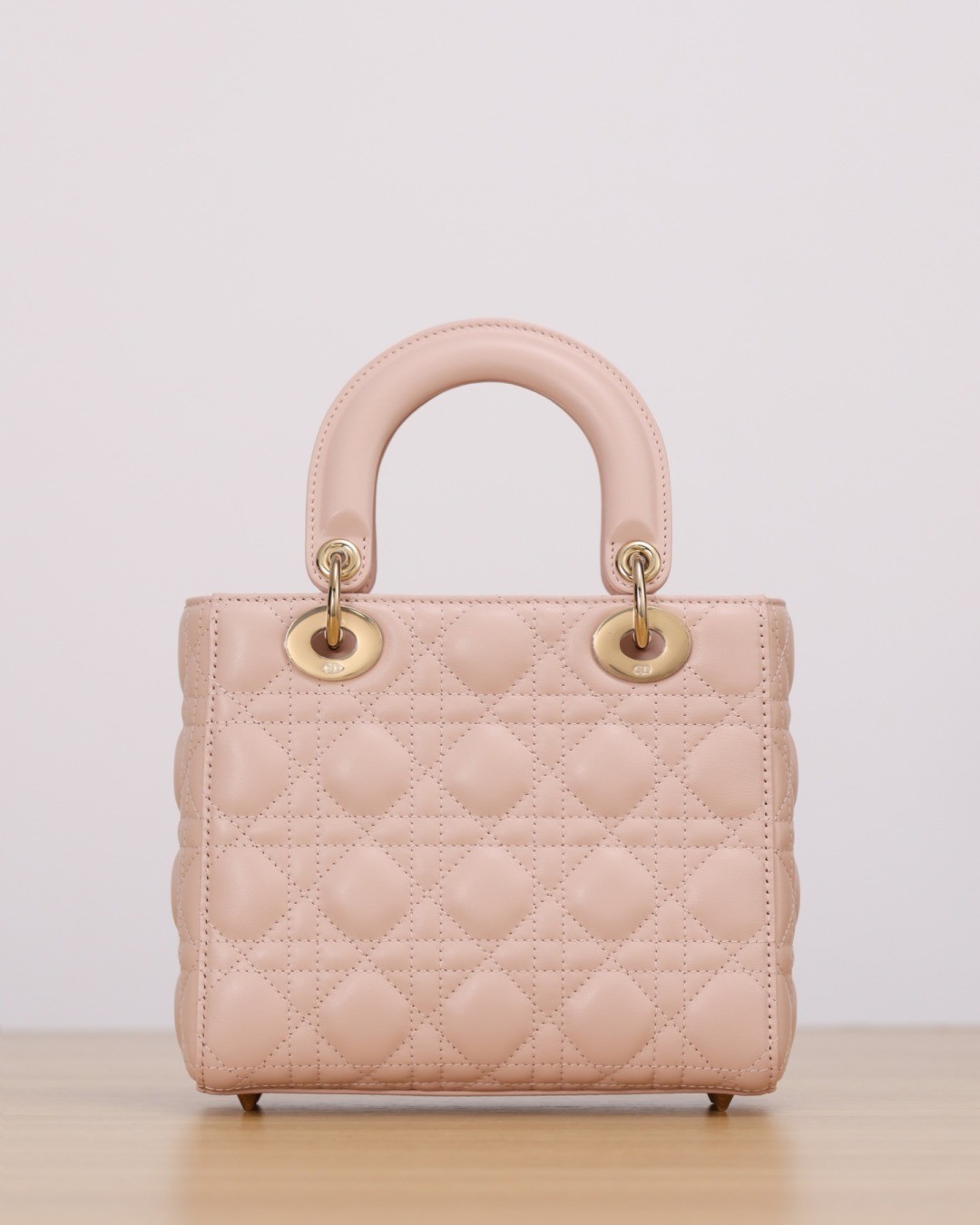 Shebag super replica Lady Dior in pink medium bag review(2025 July updated)-Best Quality Fake designer Bag Review, Replica designer bag ru