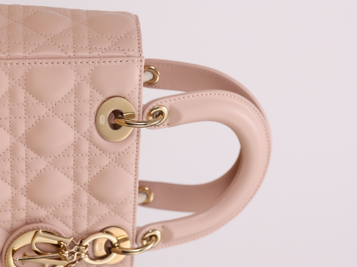 Shebag super replica Lady Dior in pink medium bag review(2025 July updated)-Best Quality Fake designer Bag Review, Replica designer bag ru