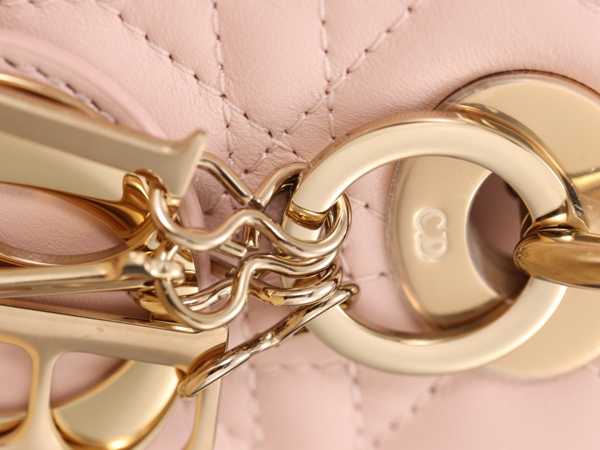 Shebag super replica Lady Dior in pink medium bag review(2025 July updated)-Best Quality Fake designer Bag Review, Replica designer bag ru