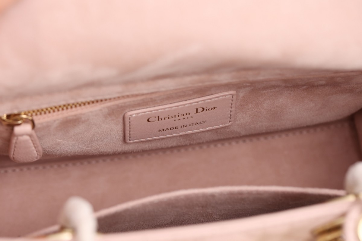 Shebag super replica Lady Dior in pink medium bag review(2025 July updated)-Best Quality Fake designer Bag Review, Replica designer bag ru