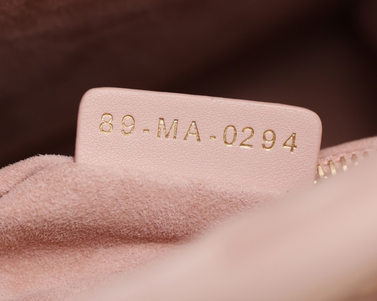 Shebag super replica Lady Dior in pink medium bag review(2025 July updated)-Best Quality Fake designer Bag Review, Replica designer bag ru