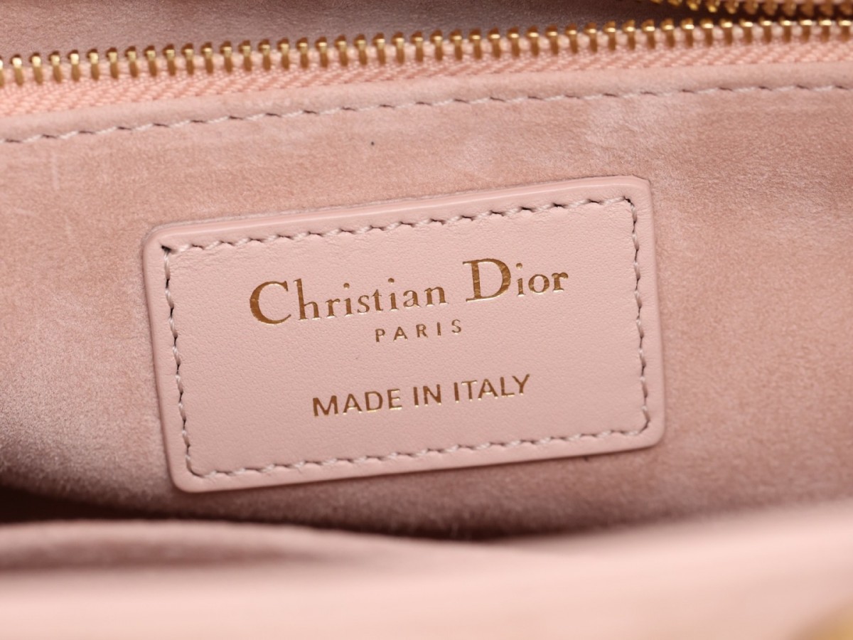 Shebag super replica Lady Dior in pink medium bag review(2025 July updated)-Best Quality Fake designer Bag Review, Replica designer bag ru