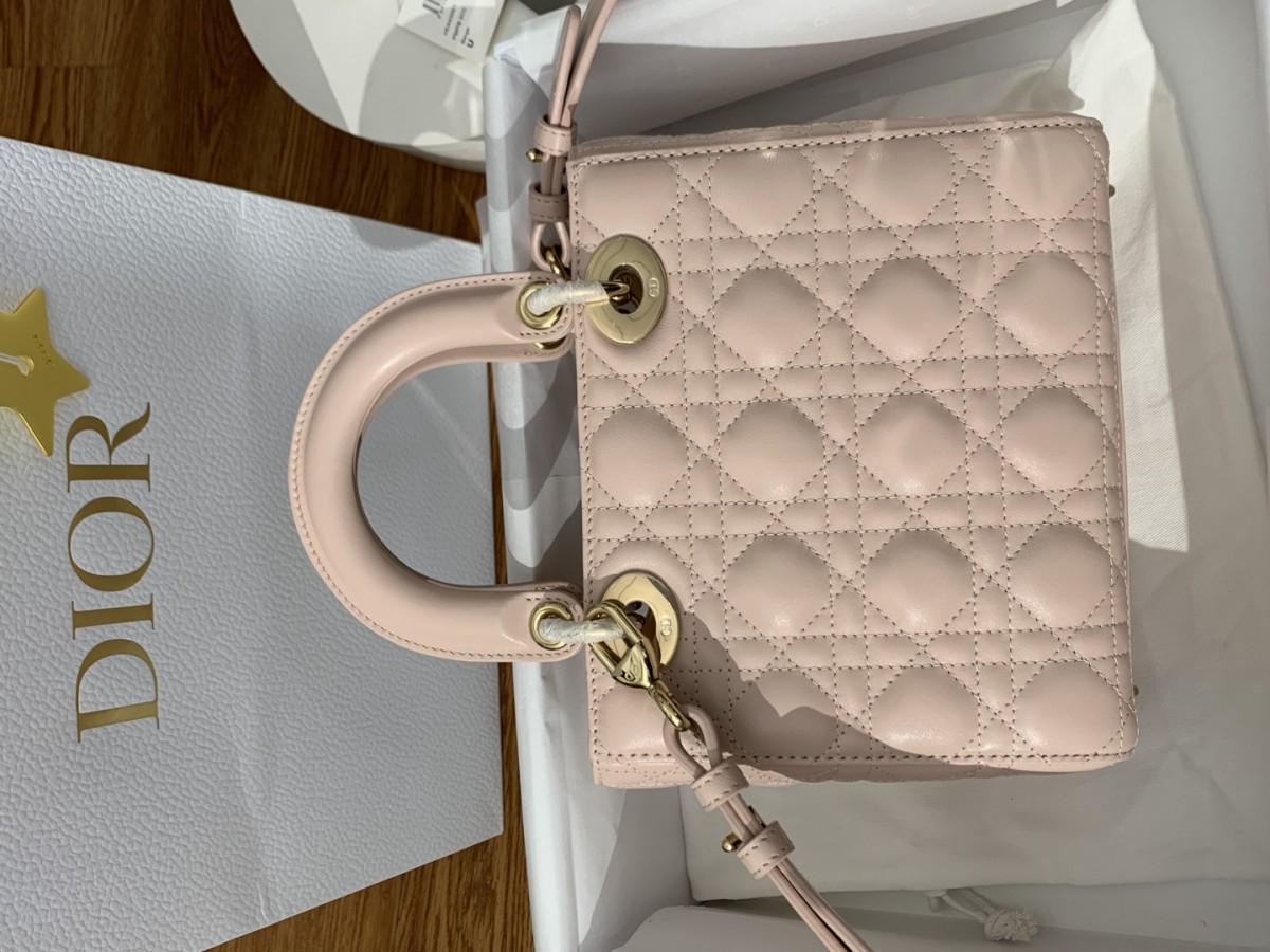 Shebag super replica Lady Dior in pink medium bag review(2025 July updated)-Best Quality Fake designer Bag Review, Replica designer bag ru