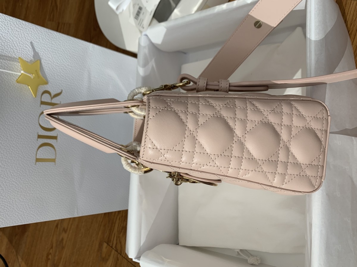 Shebag super replica Lady Dior in pink medium bag review(2025 July updated)-Best Quality Fake designer Bag Review, Replica designer bag ru