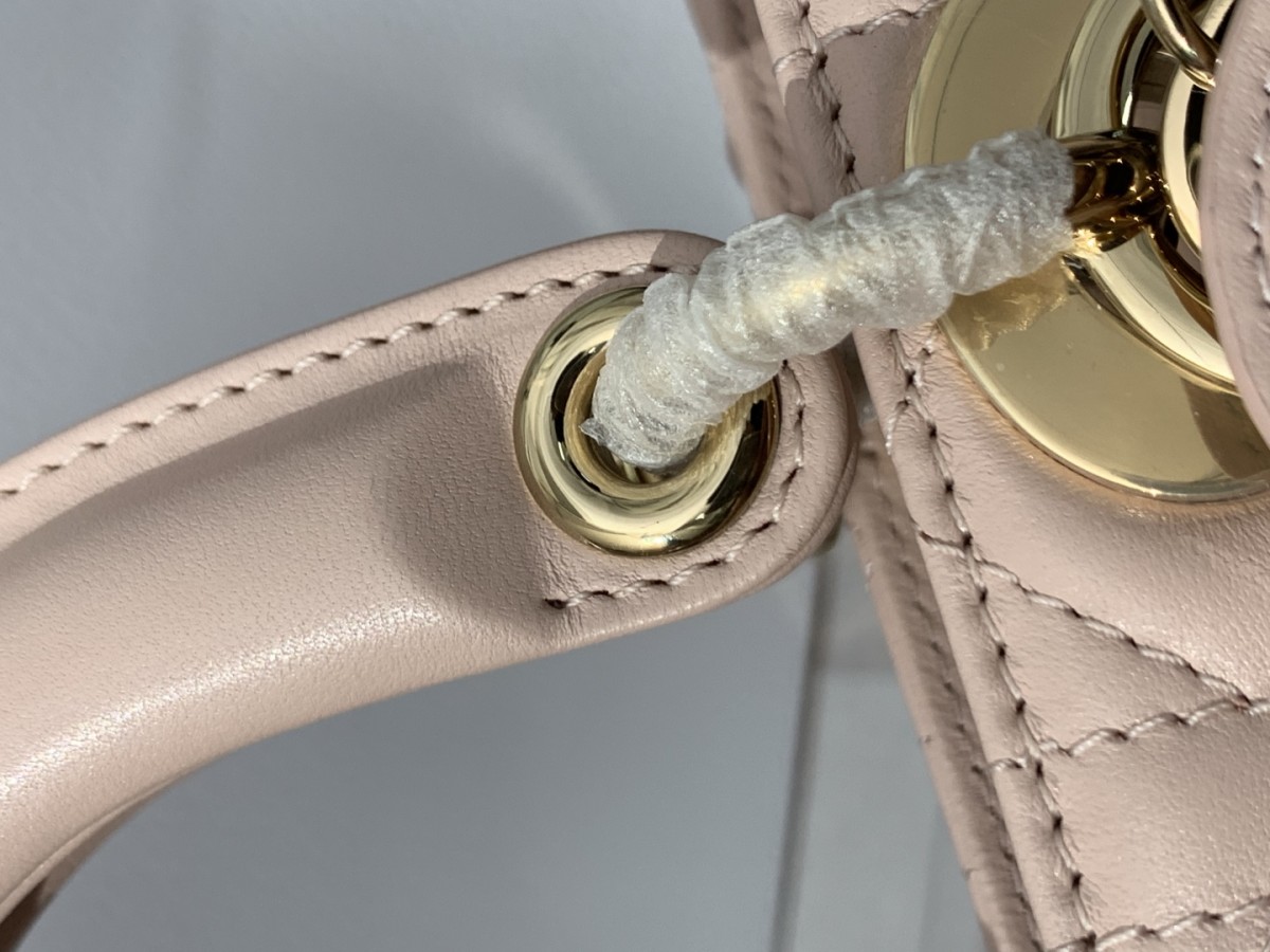 Shebag super replica Lady Dior in pink medium bag review(2025 July updated)-Best Quality Fake designer Bag Review, Replica designer bag ru