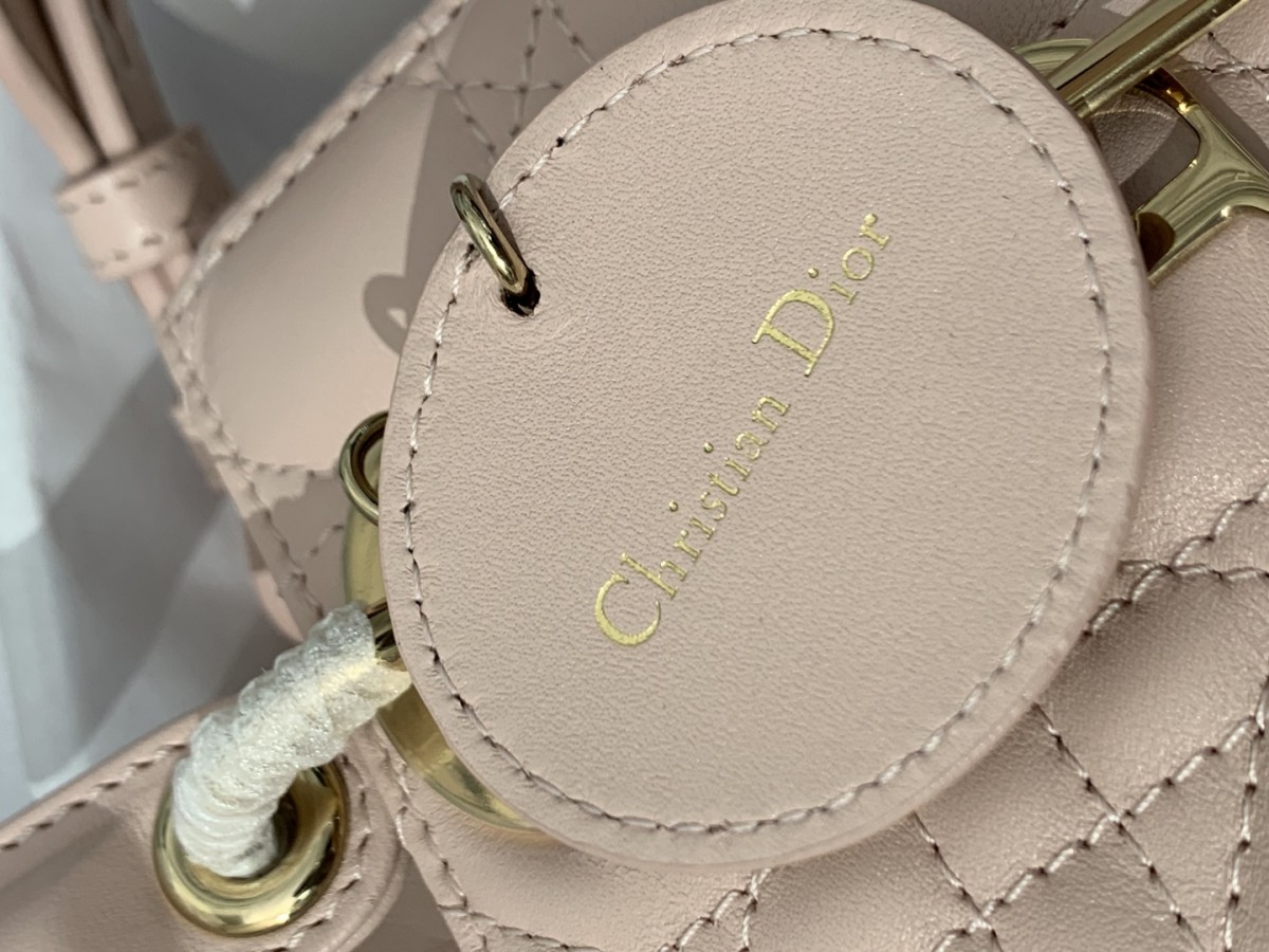 Shebag super replica Lady Dior in pink medium bag review(2025 July updated)-Best Quality Fake designer Bag Review, Replica designer bag ru