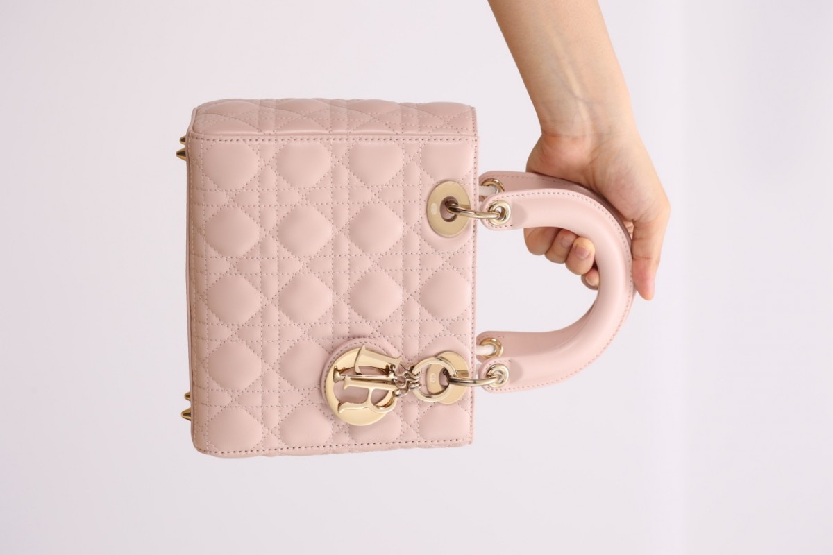 Shebag super replica Lady Dior in pink medium bag review(2025 July updated)-Best Quality Fake designer Bag Review, Replica designer bag ru