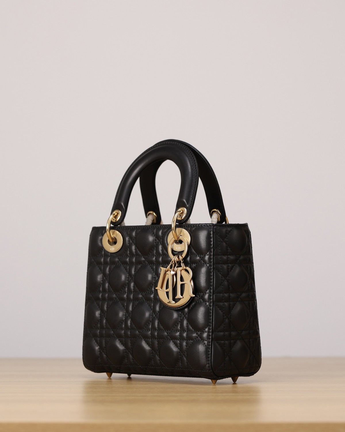 Shebag Super replica Lady Dior Small size in black bag review (2025 July Updated)-Best Quality Fake designer Bag Review, Replica designer bag ru