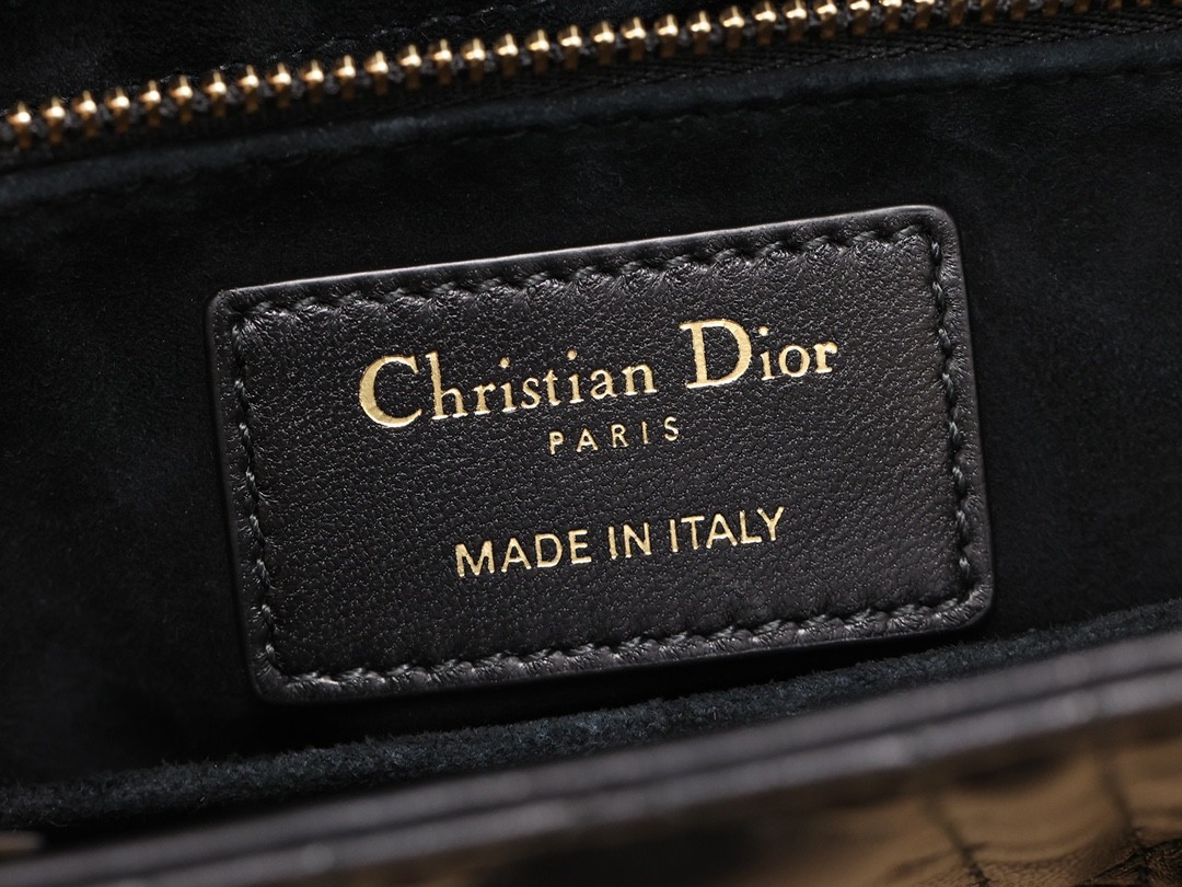 Shebag Super replica Lady Dior Small size in black bag review (2025 July Updated)-Best Quality Fake designer Bag Review, Replica designer bag ru