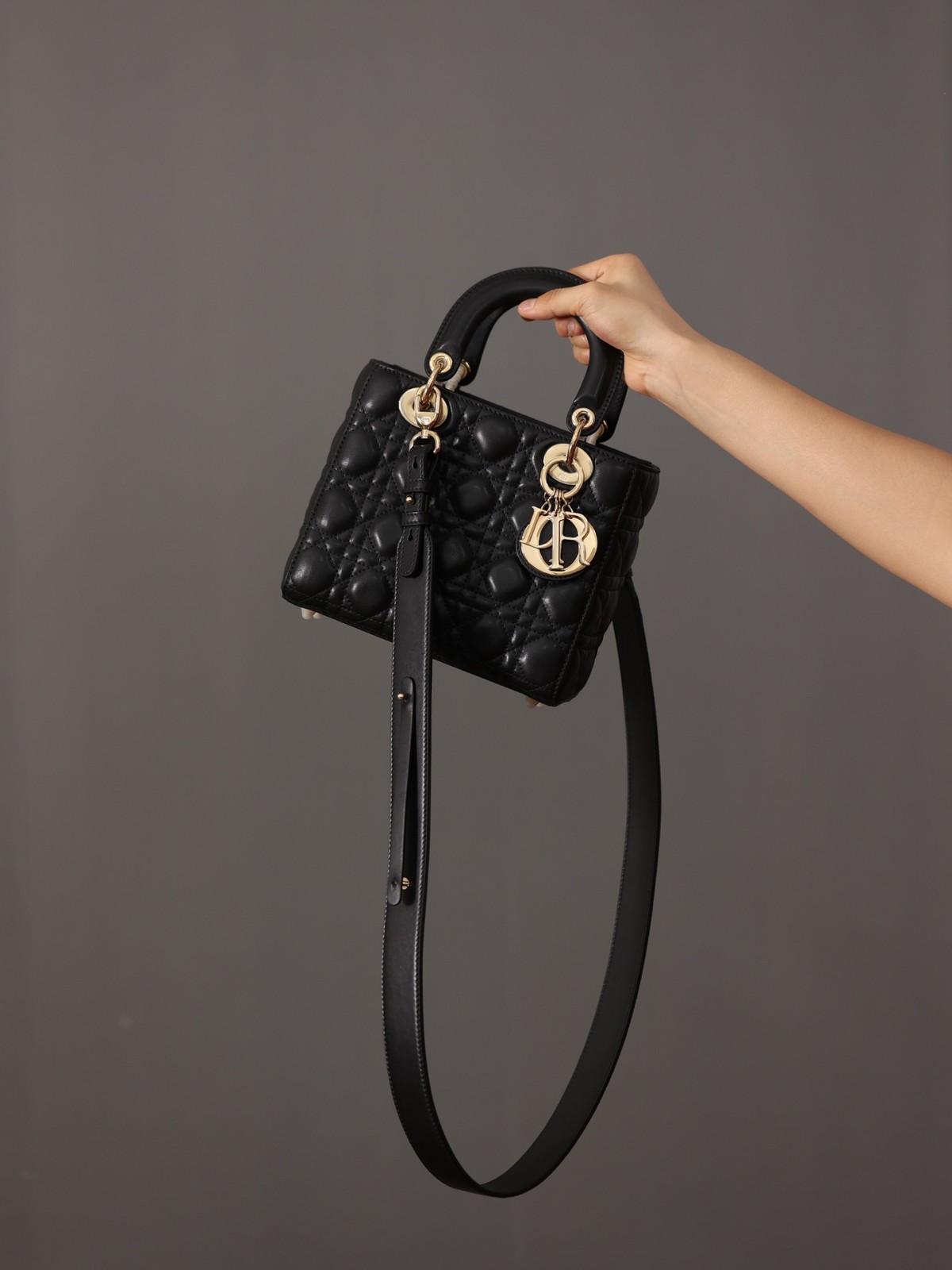 Shebag Super replica Lady Dior Small size in black bag review (2025 July Updated)-Best Quality Fake designer Bag Review, Replica designer bag ru