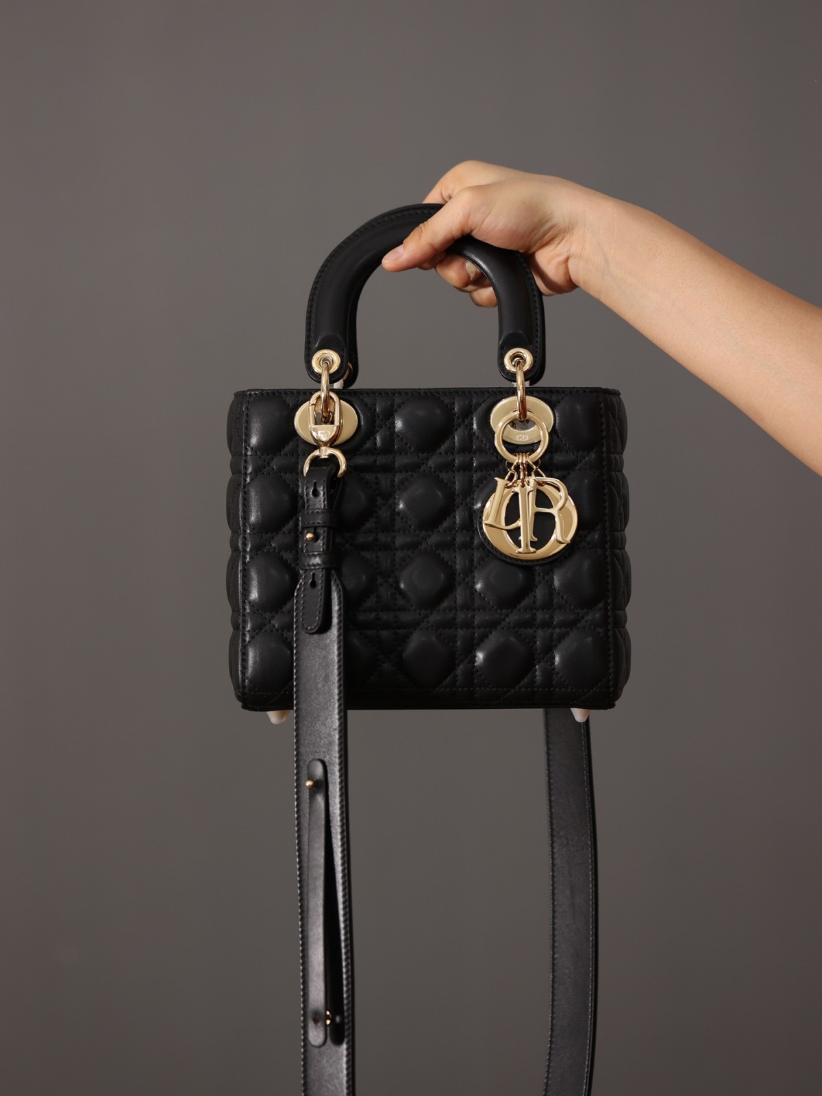 Shebag Super replica Lady Dior Small size in black bag review (2025 July Updated)-Best Quality Fake designer Bag Review, Replica designer bag ru