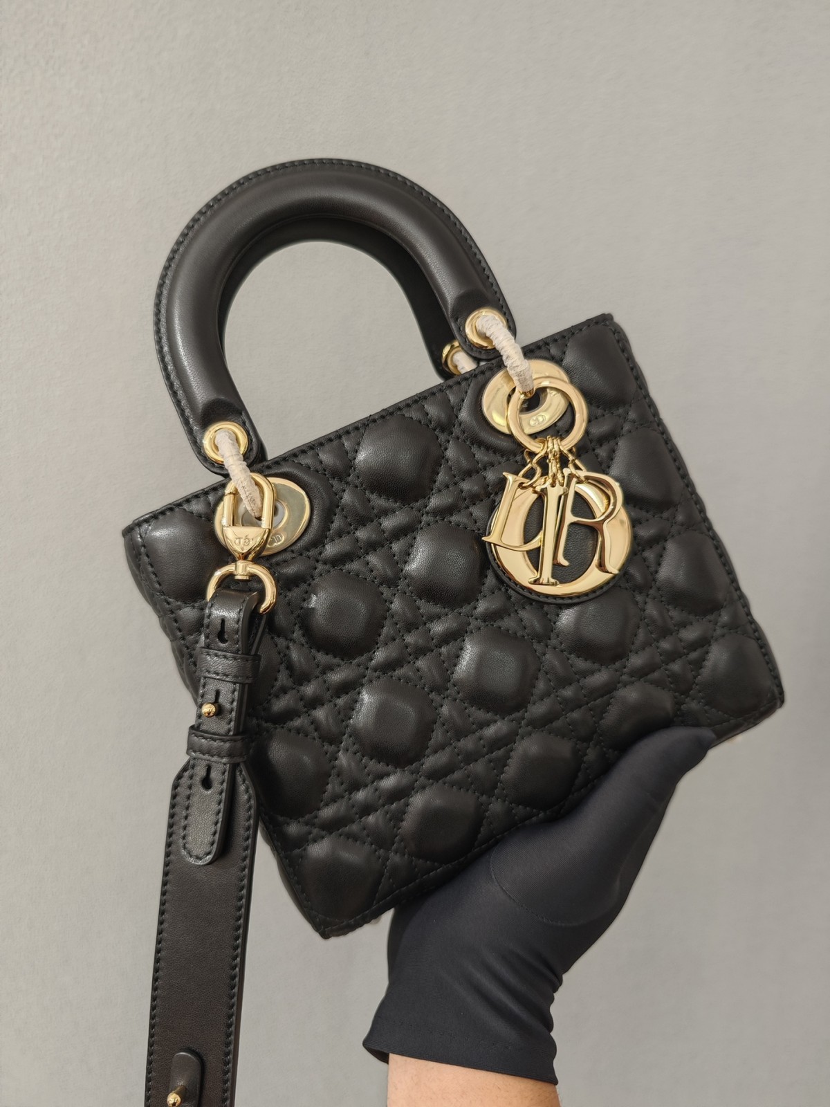Shebag Super replica Lady Dior Small size in black bag review (2025 July Updated)-Best Quality Fake designer Bag Review, Replica designer bag ru