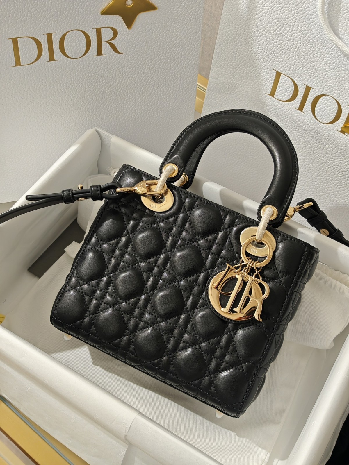 Shebag Super replica Lady Dior Small size in black bag review (2025 July Updated)-Best Quality Fake designer Bag Review, Replica designer bag ru