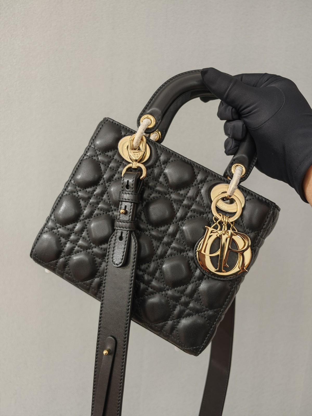Shebag Super replica Lady Dior Small size in black bag review (2025 July Updated)-Best Quality Fake designer Bag Review, Replica designer bag ru