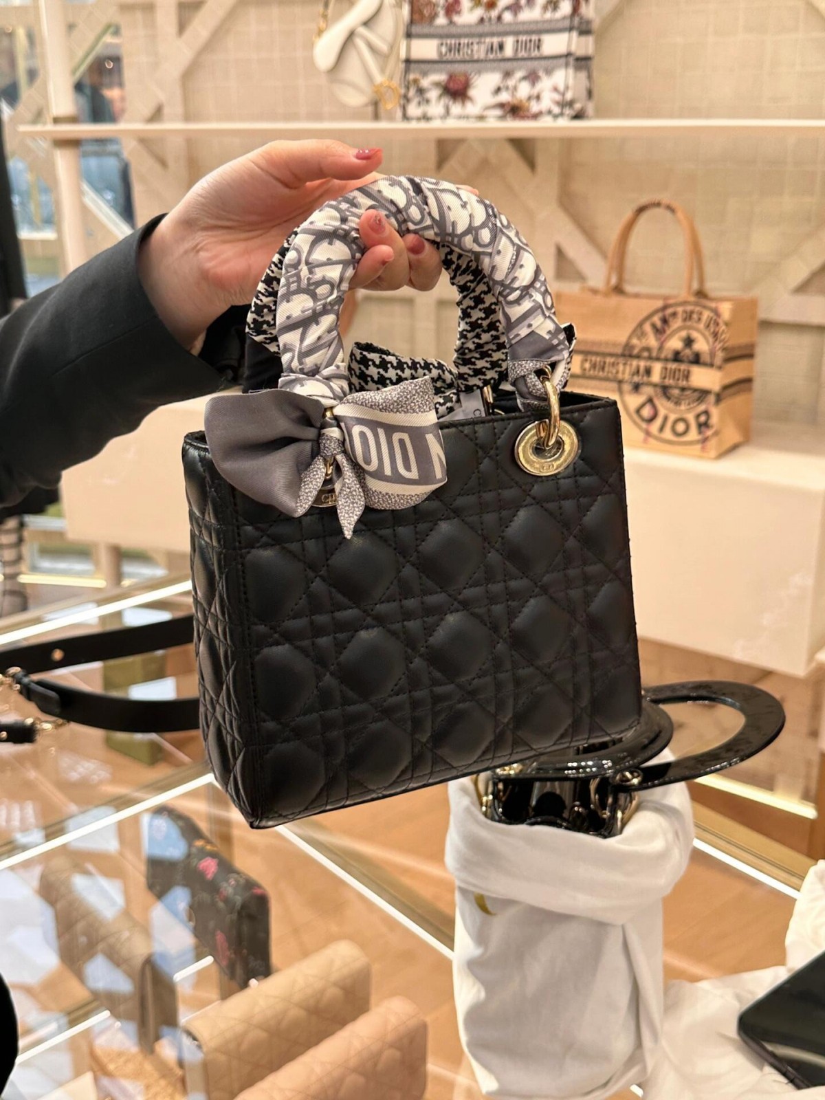 Shebag Super replica Lady Dior Small size in black bag review (2025 July Updated)-Best Quality Fake designer Bag Review, Replica designer bag ru