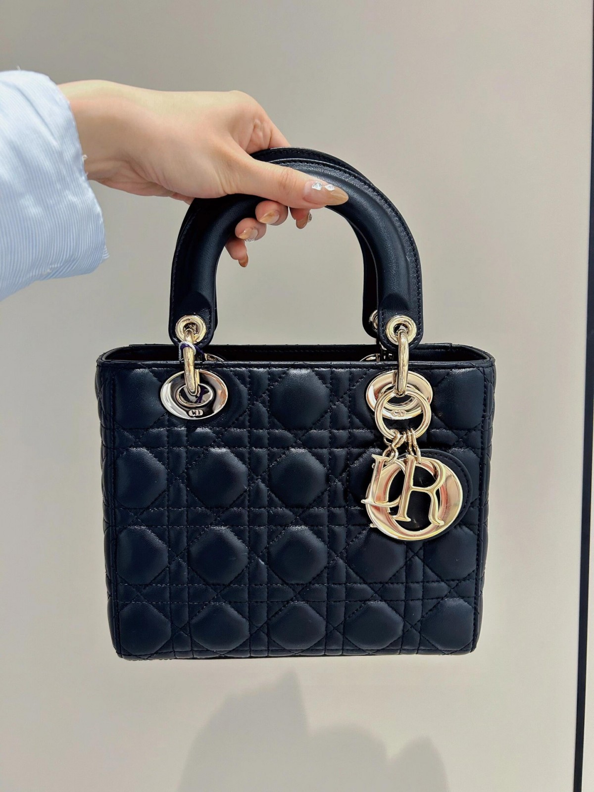 Shebag Super replica Lady Dior Small size in black bag review (2025 July Updated)-Best Quality Fake designer Bag Review, Replica designer bag ru