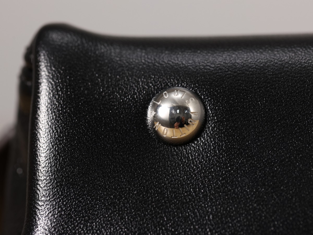 Shebag Super replica Louis Vuitton carryall dark bb lambskin bag review(July 2025 updated)-Best Quality Fake designer Bag Review, Replica designer bag ru