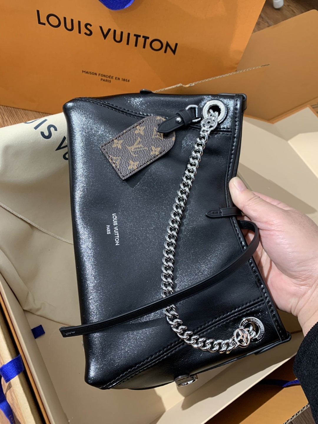 Shebag Super replica Louis Vuitton carryall dark bb lambskin bag review(July 2025 updated)-Best Quality Fake designer Bag Review, Replica designer bag ru