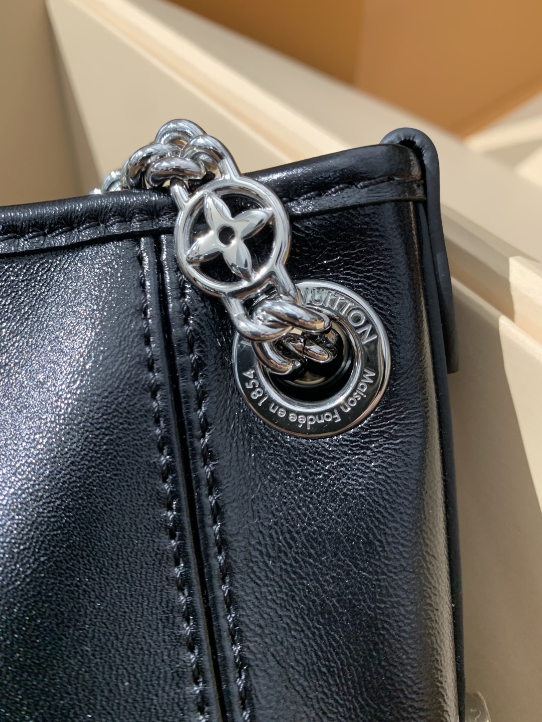 Shebag Super replica Louis Vuitton carryall dark bb lambskin bag review(July 2025 updated)-Best Quality Fake designer Bag Review, Replica designer bag ru