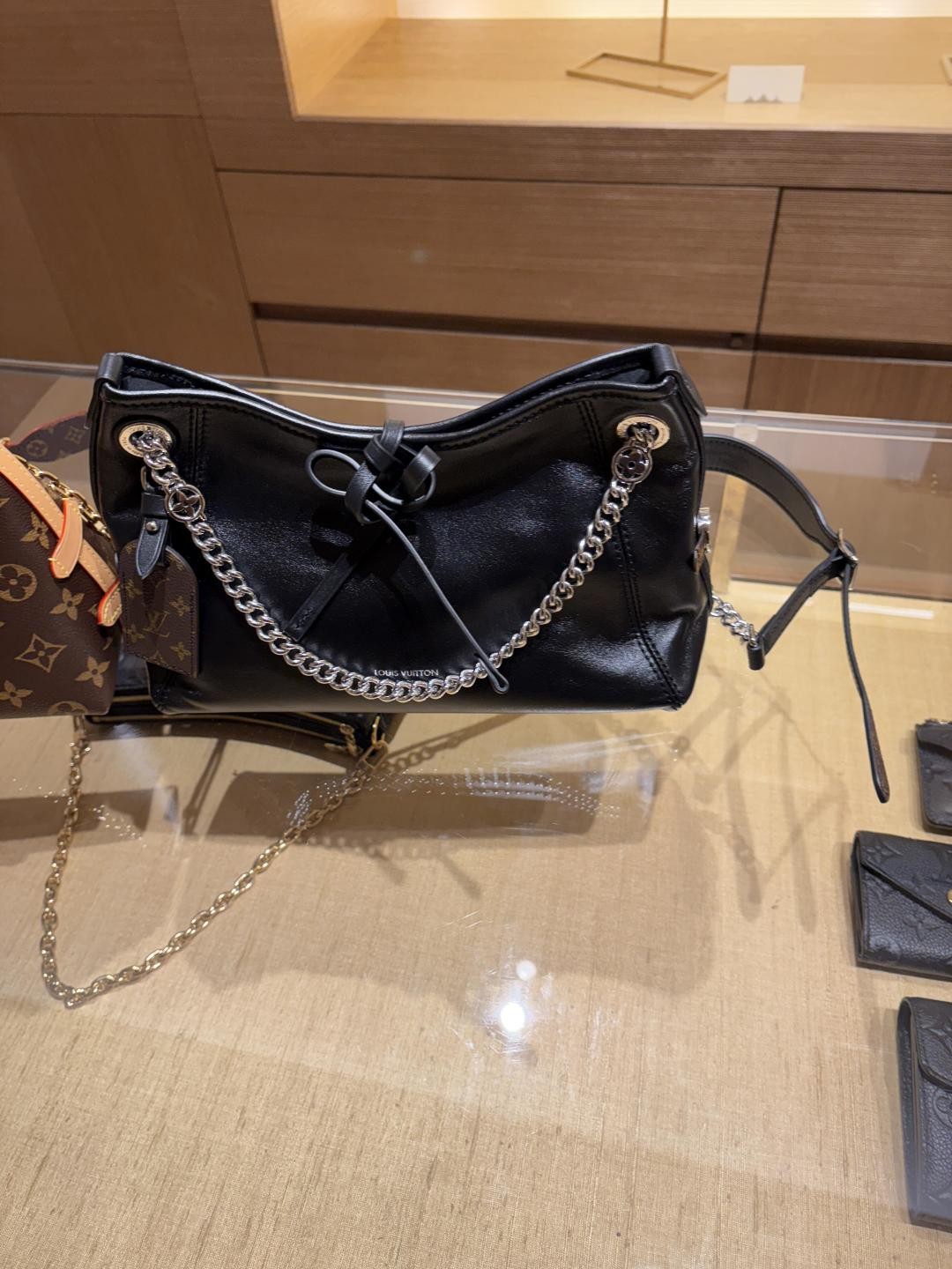 Shebag Super replica Louis Vuitton carryall dark bb lambskin bag review(July 2025 updated)-Best Quality Fake designer Bag Review, Replica designer bag ru