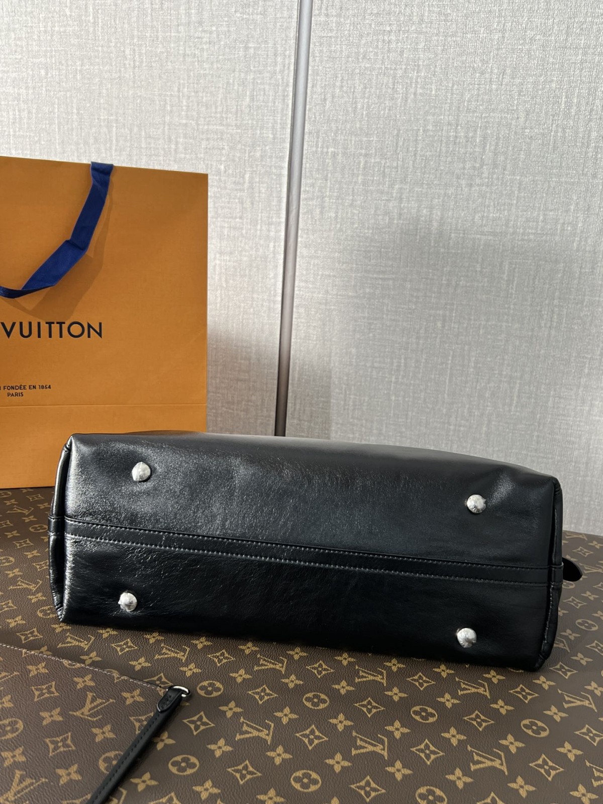 Shebag Super replica Louis Vuitton Carryall dark full leather lambskin bag review(July 2025 Updated)-Best Quality Fake designer Bag Review, Replica designer bag ru Shebag Super replica Louis Vuitton Carryall dark full leather lambskin bag review(July 2025 Updated)-Best Quality Fake designer Bag Review, Replica designer bag ru