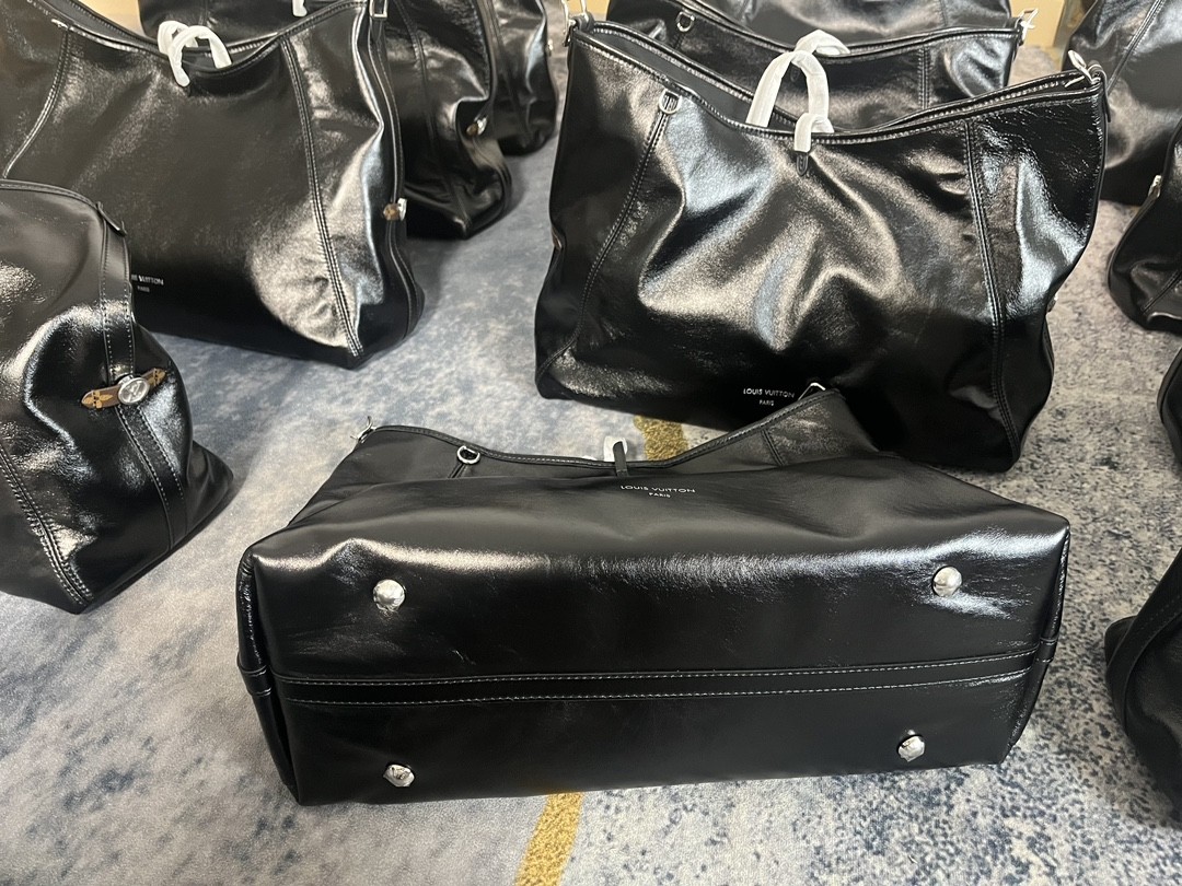 Shebag Super replica Louis Vuitton Carryall dark full leather lambskin bag review(July 2025 Updated)-Best Quality Fake designer Bag Review, Replica designer bag ru Shebag Super replica Louis Vuitton Carryall dark full leather lambskin bag review(July 2025 Updated)-Best Quality Fake designer Bag Review, Replica designer bag ru