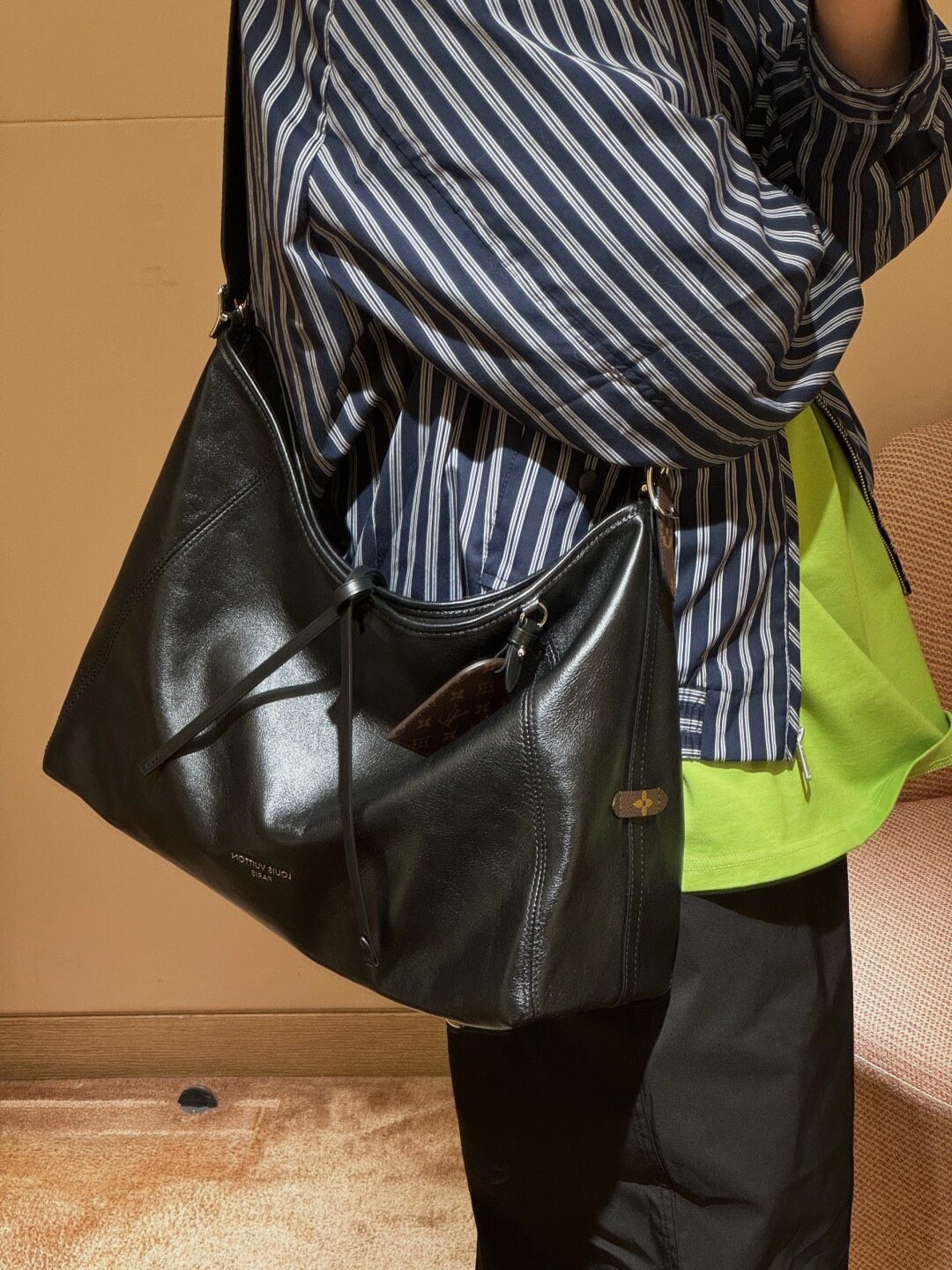 Shebag Super replica Louis Vuitton Carryall dark full leather lambskin bag review(July 2025 Updated)-Best Quality Fake designer Bag Review, Replica designer bag ru Shebag Super replica Louis Vuitton Carryall dark full leather lambskin bag review(July 2025 Updated)-Best Quality Fake designer Bag Review, Replica designer bag ru