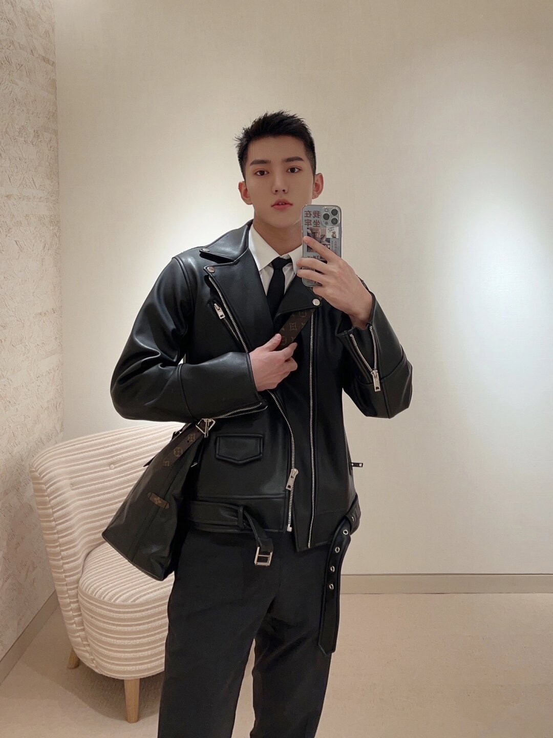Shebag Super replica Louis Vuitton Carryall dark full leather lambskin bag review(July 2025 Updated)-Best Quality Fake designer Bag Review, Replica designer bag ru Shebag Super replica Louis Vuitton Carryall dark full leather lambskin bag review(July 2025 Updated)-Best Quality Fake designer Bag Review, Replica designer bag ru