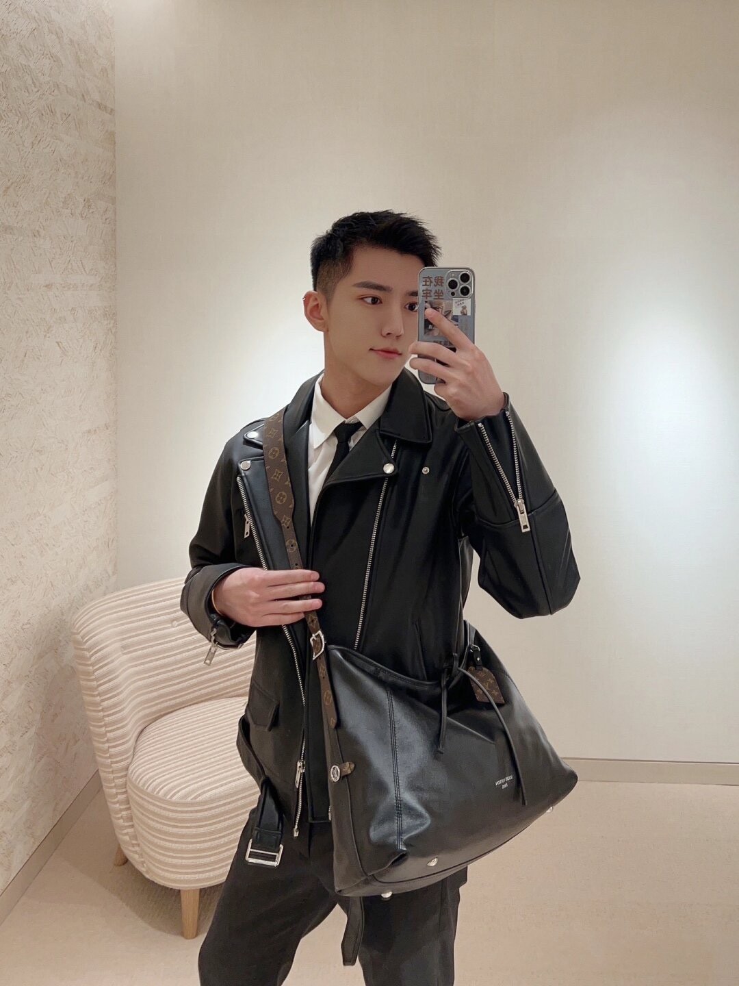 Shebag Super replica Louis Vuitton Carryall dark full leather lambskin bag review(July 2025 Updated)-Best Quality Fake designer Bag Review, Replica designer bag ru Shebag Super replica Louis Vuitton Carryall dark full leather lambskin bag review(July 2025 Updated)-Best Quality Fake designer Bag Review, Replica designer bag ru