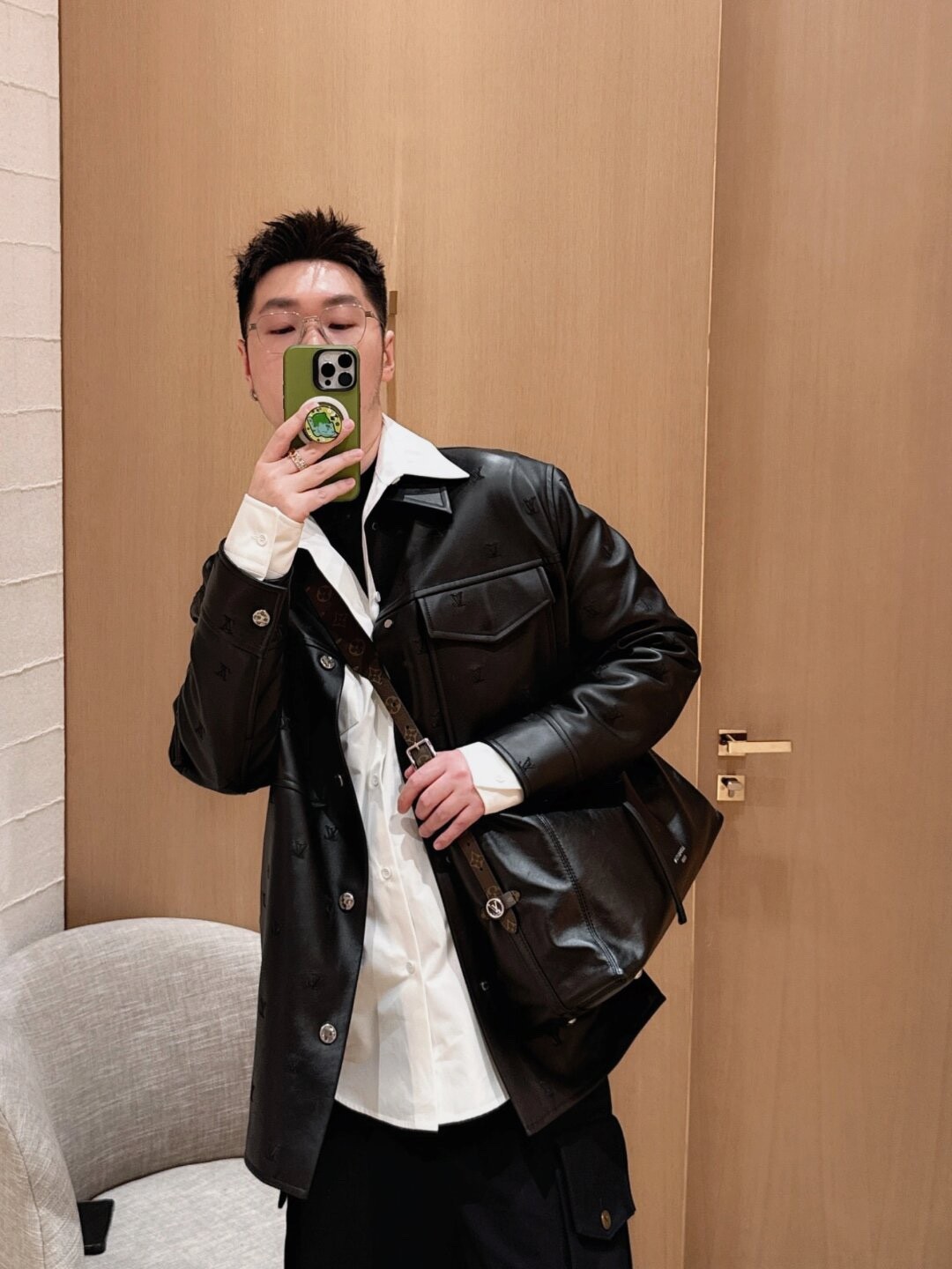 Shebag Super replica Louis Vuitton Carryall dark full leather lambskin bag review(July 2025 Updated)-Best Quality Fake designer Bag Review, Replica designer bag ru Shebag Super replica Louis Vuitton Carryall dark full leather lambskin bag review(July 2025 Updated)-Best Quality Fake designer Bag Review, Replica designer bag ru
